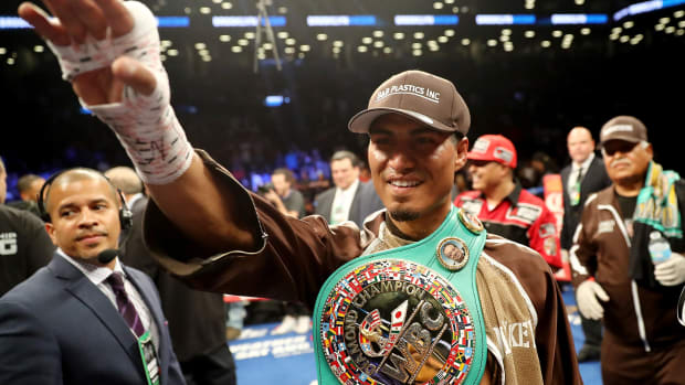 mikey-garcia-adrien-broner-champ.jpg